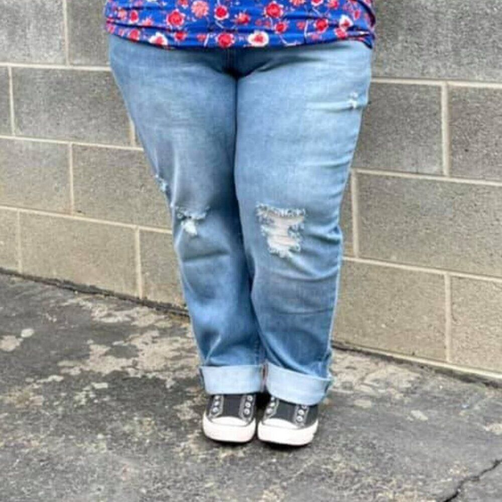 NEW 42 LuLaRoe Boyfriend Denim Light Blue Distressed Wash Jeans Straight Leg - Picture 4 of 5